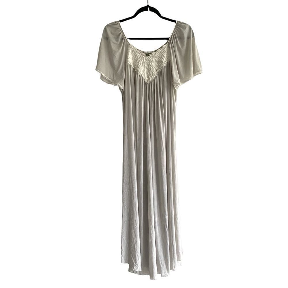 MISS ELAINE Vintage Long Nightdress Nightgown 
Made In USA L